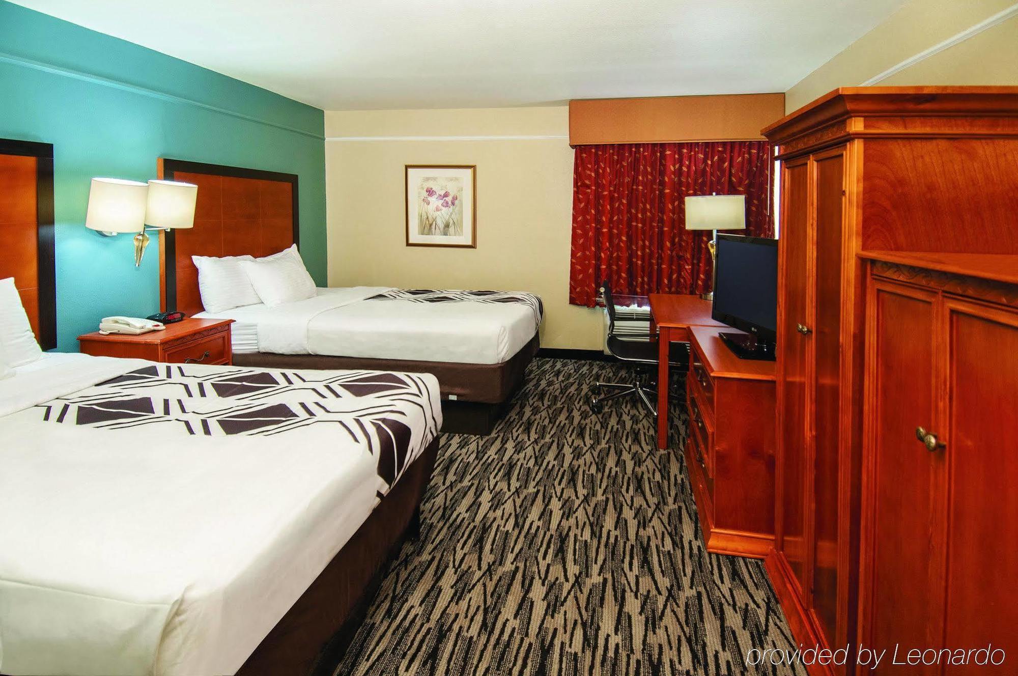 La Quinta Inn By Wyndham San Antonio Brooks City Base Exterior foto
