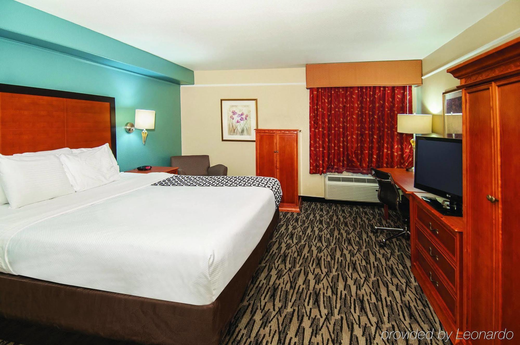 La Quinta Inn By Wyndham San Antonio Brooks City Base Exterior foto
