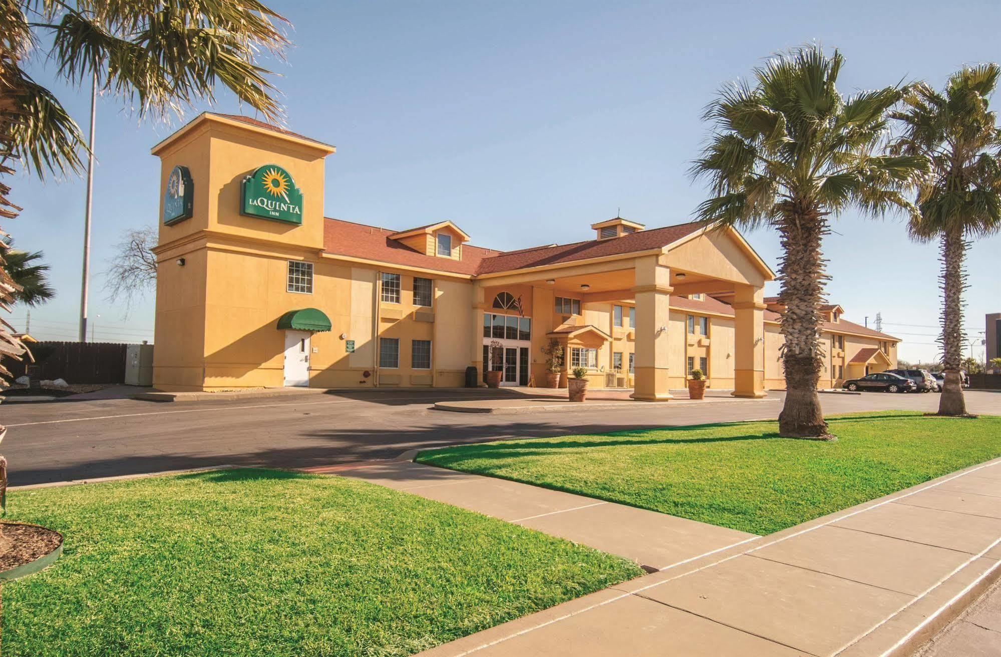 La Quinta Inn By Wyndham San Antonio Brooks City Base Exterior foto